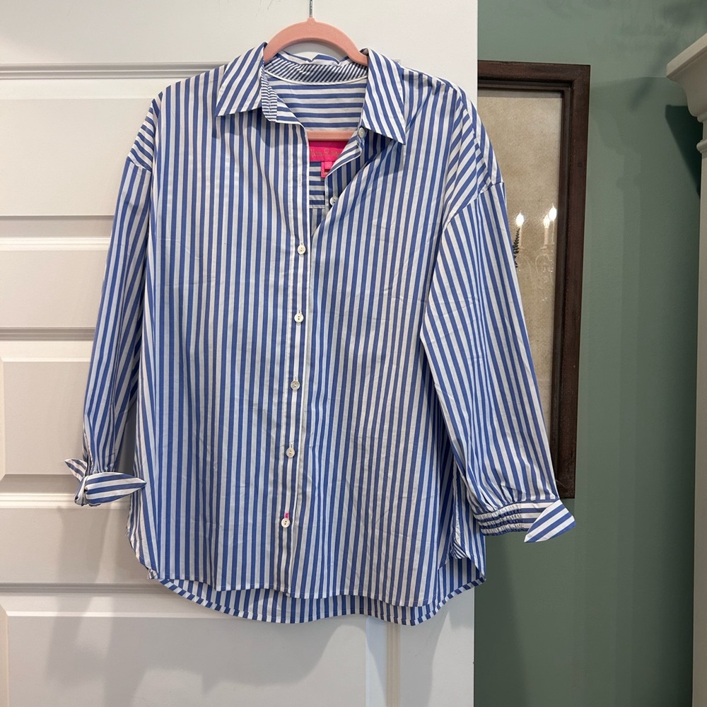 Lilly Pulitzer NWOT/Medium Blue and White Striped Button-Up Shirt